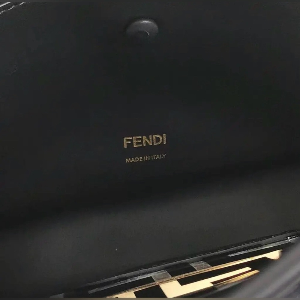 Fendi Kan I F Clear FF Glass Shoulder Bag – NFL Game Day Glam – Authenticated - Picture 8 of 16